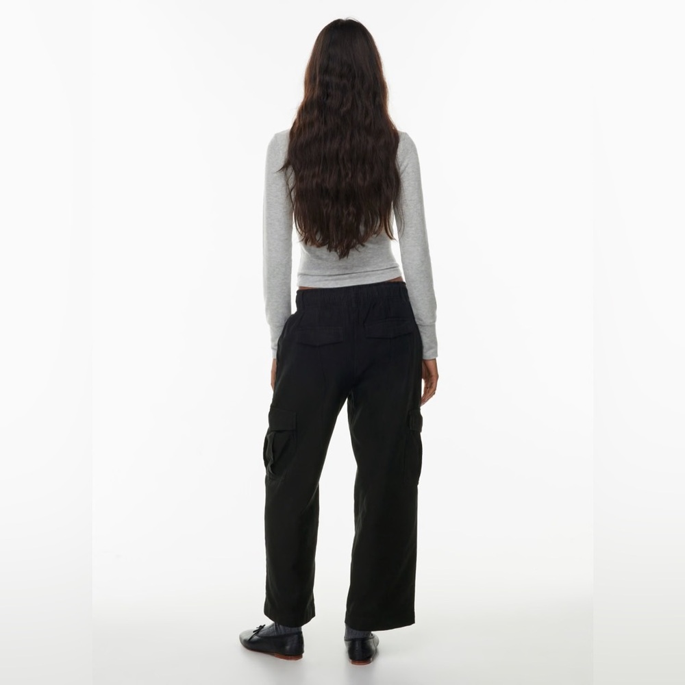 Aritzia Wilfred Free Gaia Cargo Pants // Black // Size 8 // NWT - Picture 12 of 14
